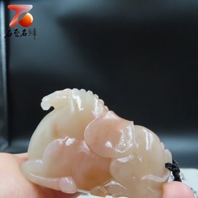 老撾極品結晶石 唐馬系列【馬上帶財手把件】2