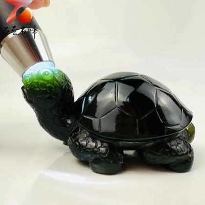 玉化透光丹東石純手工雕烏龜 張志方雕刻家作品【長壽龜】2