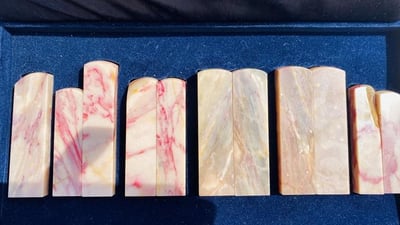 昌化軟底雞血石5