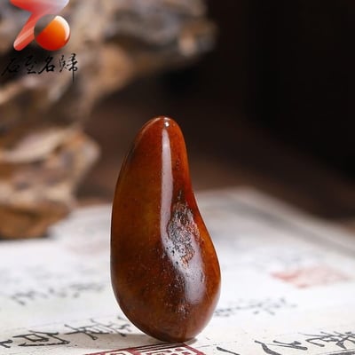 和田玉紅沁皮牙型籽料｜紅潤入骨 靈氣天成4