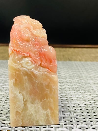 巴林粉凍雞血石印章-龍騰盛事5