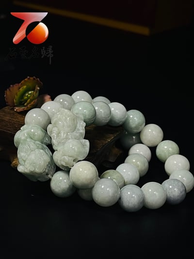 招財護身配飾 精雕天然翡翠Ａ貨 貔貅手珠2