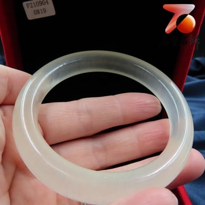 高冰料蠶絲玉 圓版玉鐲2