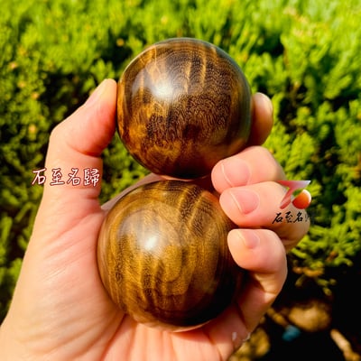 天然頂級金絲楠木烏木老料 滿水波×龍膽紋保健球收藏套組2