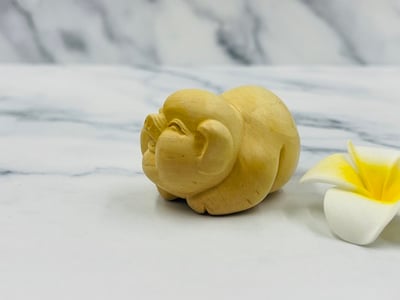 黃楊木精雕【福氣金豬】3