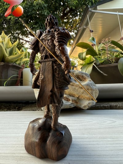 傳奇再現 神話入木三分 海南梧桐木【西遊記-黑神話悟空】高17.5公分5