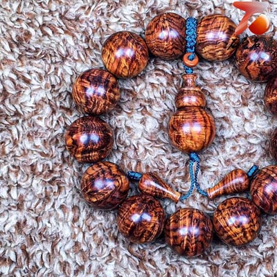 臻藏 海南黃花梨老料 極品七彩水波紋+瘤疤花18mm手珠 重量48.2克2