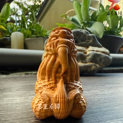 嚴選陳化崖柏重油老料手把件【望天吼】 高6.8公分4