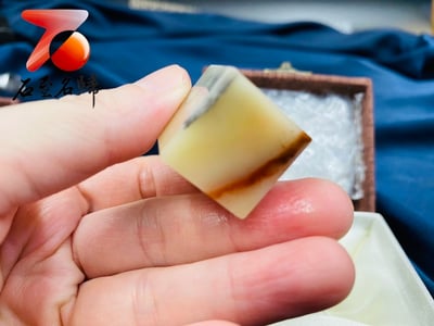 壽山石精雕【獅印】 附精美印章收藏禮盒5