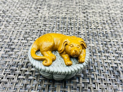 天然巧雕 壽山山秀園石系列【搖籃與小狗】1