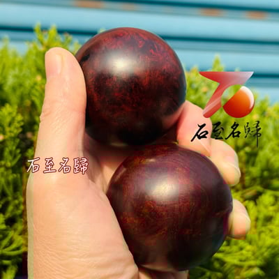 天然印度小葉紫檀｜帶瘤疤保健球收藏套組 單顆直徑 5 公分 溫潤耐看 日常把玩首選3
