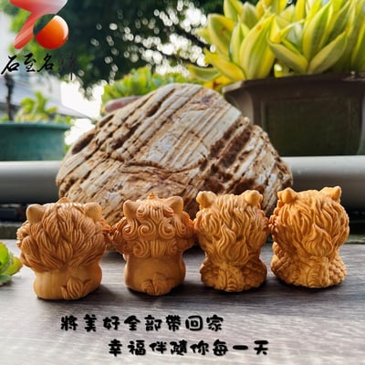 雲南黃金檀原木雕件【招財開運四小福】高5公分2