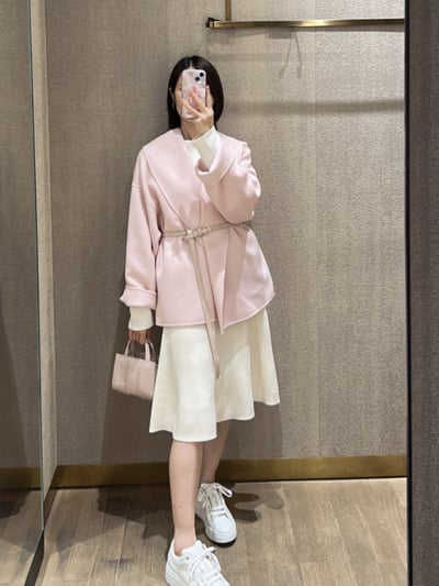 MaxMara Studio羊毛羊絨混紡裹身短大衣7