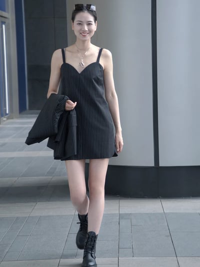 MaxMara羊毛細條紋吊帶裙2