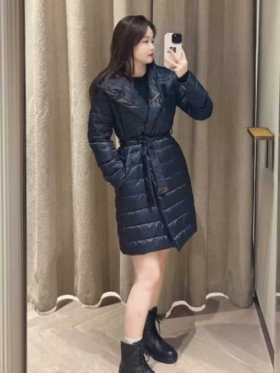 MaxMara經典款鵝絨連帽雙面羽絨服2