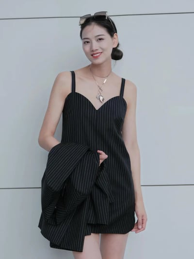 MaxMara羊毛細條紋吊帶裙3