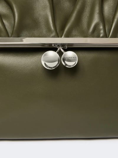 WEEKEND納帕皮亮面手提包5