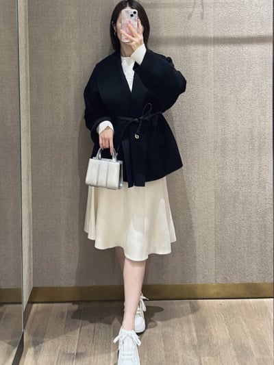 MaxMara Studio羊毛羊絨混紡裹身短大衣10