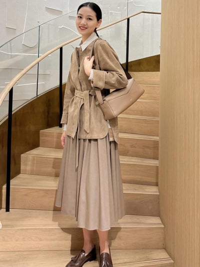 MaxMara麂皮圓領外套4