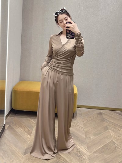 MaxMara交叉V領褶皺修身上衣5