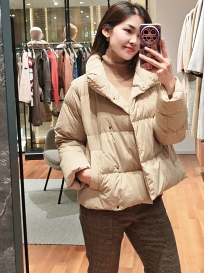 WEEKEND防水短版連帽羽絨外套4