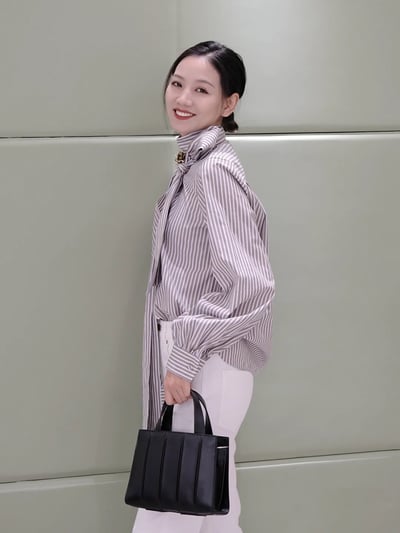 MaxMara圍巾領泡泡長袖襯衫3