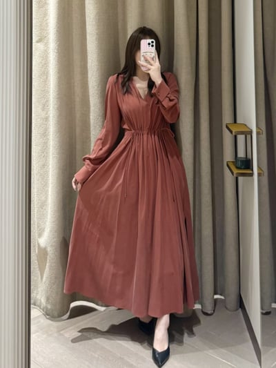 MaxMara真絲V領褶皺洋裝2