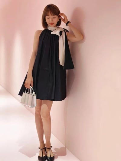 MaxMara真絲繫脖無袖短洋裝9