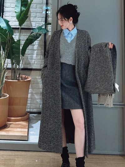 WEEKEND羊毛粗花呢可拆圍巾裹身大衣2