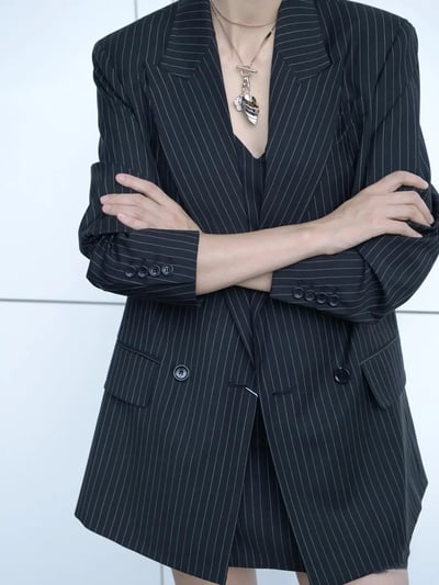 MaxMara羊毛細條紋西裝外套5