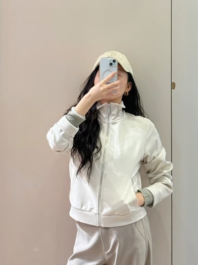 MAX&Co.緞面拼接運動外套4