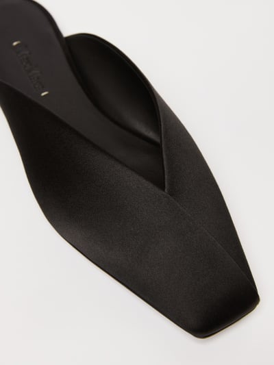 MaxMara平底穆勒鞋4