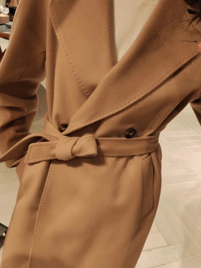 WEEKEND經典款羊毛雙排扣大衣12