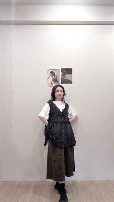 波點花邊v領背心8