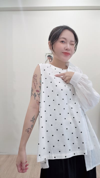 日感波點寬背心3