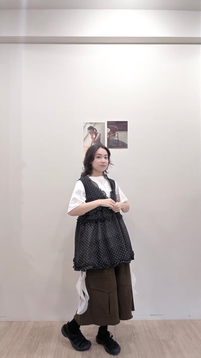 波點花邊v領背心6