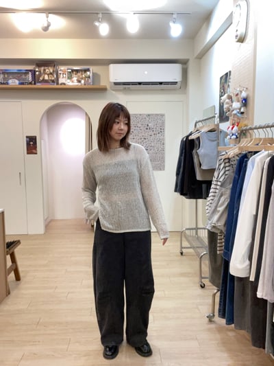 簡約薄針織開衩衫3