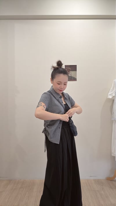 格紋側拉衫4