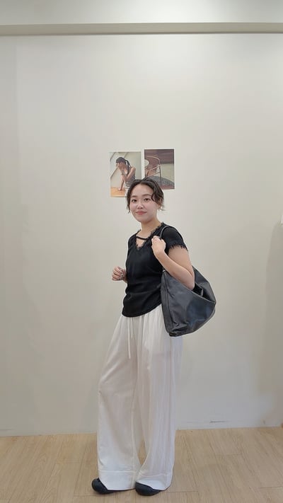 花邊v領衫6