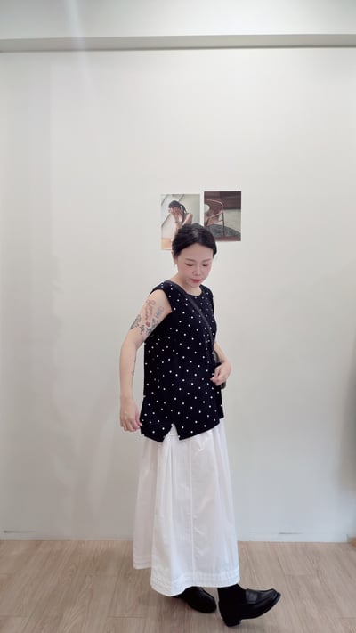 日感波點寬背心7