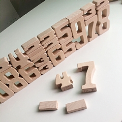 32顆櫸木大顆粒數字拼砌積木 數字積木8