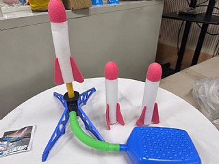 D-HJ10戶外玩具火箭沖天砲腳踩發射器-腳踩火箭(三只頭)3