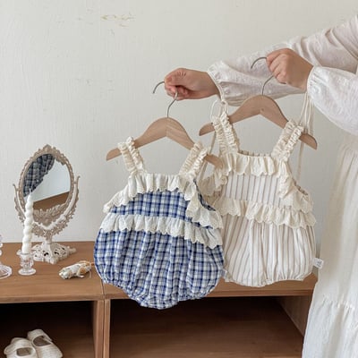 韓系雕花花邊格子包屁衣7