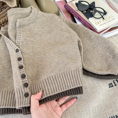 韓系簡約素色針織開衫10