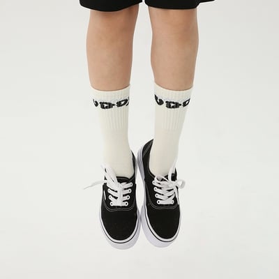 個性運動風中筒襪四雙一組6