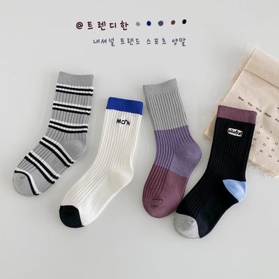 個性運動風中筒襪四雙一組7