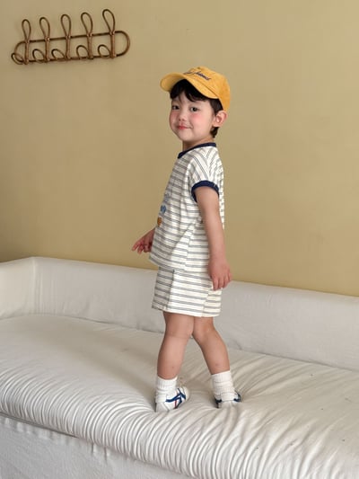 六隻小魚條紋套裝23