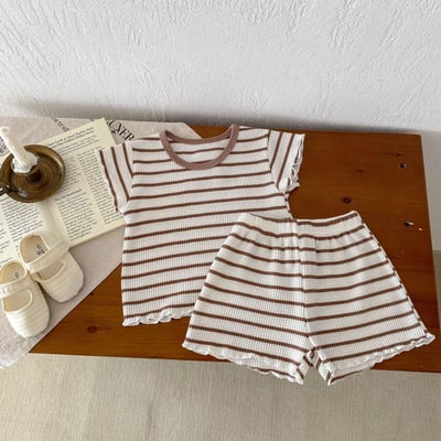 條紋捲邊舒適套裝4