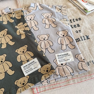 *門市熱銷*韓版高磅數滿版小熊落肩上衣4