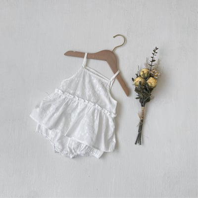 韓系碎花細肩帶包屁衣8